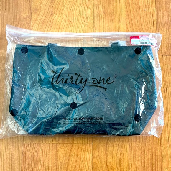 New in bag, Thirty-One City Scene Bag, Black Distressed Pebble - Picture 2 of 3